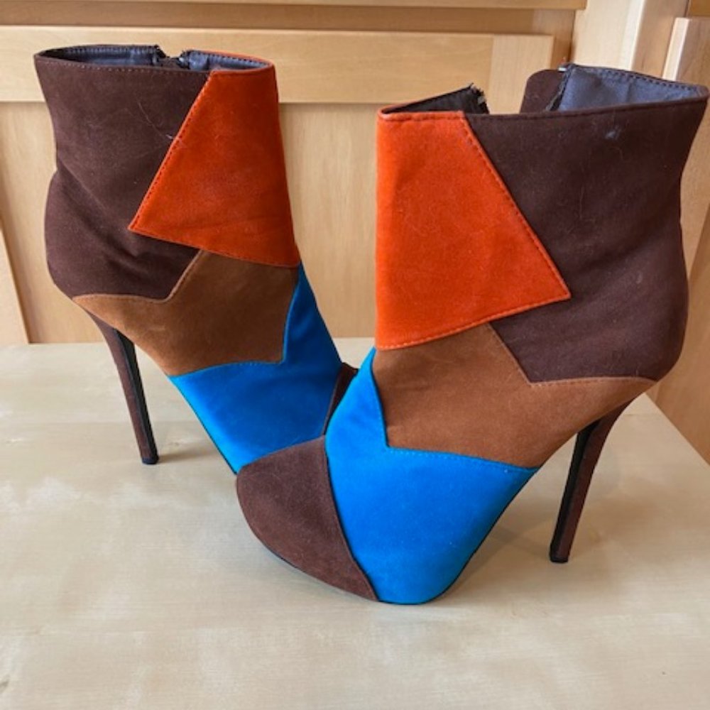 Women's size 8 multi color stiletto booties